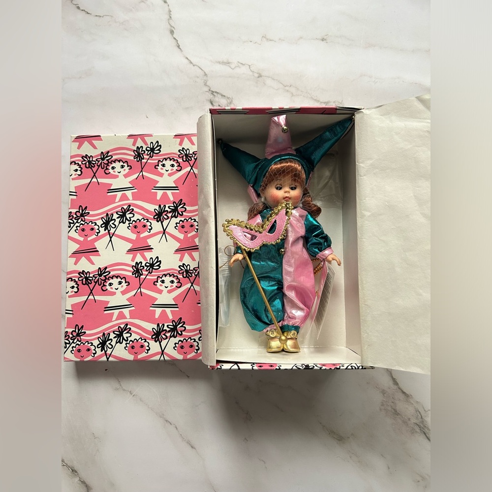 Vogue Locker Talk Ginny Collectable Doll #0HP112